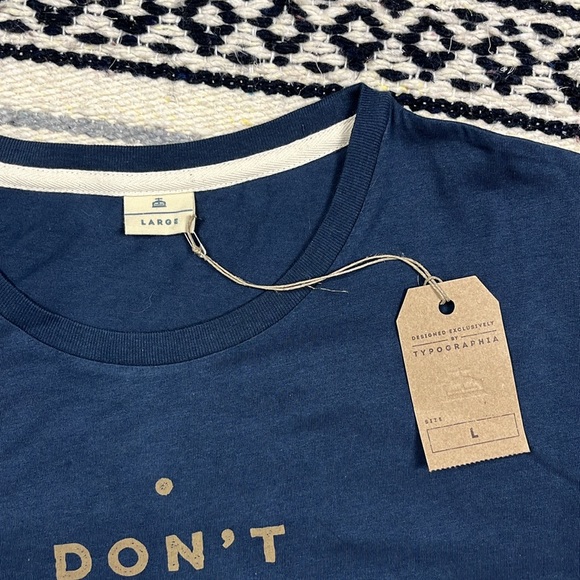 MONCAT: Typographia Print T-Shirt | Large - Picture 2 of 6